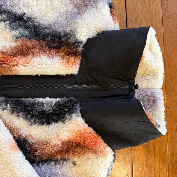 CALIA by Carrie Underwood Sherpa Pullover - Picture 3 of 5